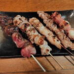 串焼き屋 信 - 串焼きおまかせ5本盛　880円
