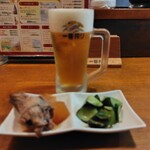 串焼き屋 信 - 生ビール中ジョッキ　638円＋お通し　総額逆算504円