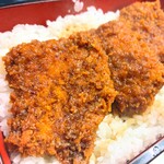 林屋食堂 - ソースカツ丼はソースにカツをくぐらせて文明開花を感じられるメニュー