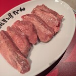 神田ホルモン屋だん ガード下裏口2F店 - 