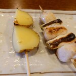 釜めし菜時記 さき亭 - コースの串焼きはいつもの鶏むね肉のネギマと新じゃが