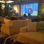 YOLO cafe & bar - 