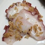 メロディア - 真ダコのカルパッチョ アーティーチョークとヘーゼルナッツ