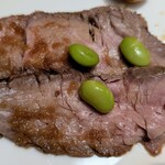 メロディア - ローストビーフ 初夏豆のフリカッセ