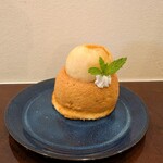 喫茶れとろ - 料理写真: 桃のメリーゴーランド　¥1600
