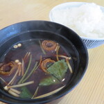 漁師寿司 海蓮丸 - 赤だし＆ごはん