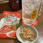 タコとハイボール - 料理写真: