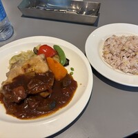 GARB Tokyo - ガーブランチ(鶏もも肉のロースト)