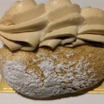 パティスリー エス サロン - ムラングシャンティー　キャラメル