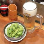 やきとり 正や - 枝豆と一番搾り生ビール