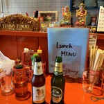 タイ・ベトナム屋台 ヤミー トミー - カウンター席