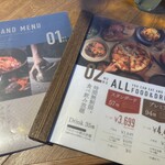 PISOLA - 右が、人気の食べ放題メニュー