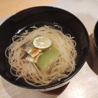 丸の内一丁目 しち十二候 - 