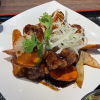 石庫門 田町店 - 盛り付けも美しいです