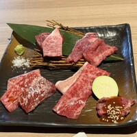 近江うし 焼肉 にくTATSU 青山本店 - 