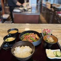 肉割烹 SHUN - 