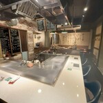 ステーキ鉄板焼 しゅうえ - 店内