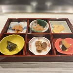 ステーキ鉄板焼 しゅうえ - おばんざい6種盛り合わせ