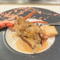 ステーキ鉄板焼 しゅうえ - 伊勢海老と帆立のグラタン仕立て
