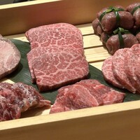 肉屋ひかり - ネタ見せ