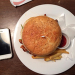 オン ディッシュ - チキンバーガーの空中写真 2014/08