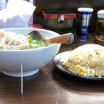 麺屋 Booth - 鶏塩わさびラーメン大盛りとチャーハン