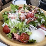 PIZZA&WINE カヤバール 有明ガーデン店 - シーザーサラダ