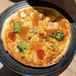 札幌海鮮丼専門店 すしどんぶり - シーフードピザ