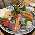 札幌海鮮丼専門店 すしどんぶり - 刺身盛り合わせ7種