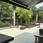 Three HORSES KYOTO - テラス席の美しさ