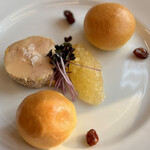 「ミシュカ」キッチン＆バー - 鴨フォアグラ、レーズン、リンゴゼリー、ブリオッシュ