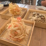 日日うどん - もう少し紅生姜多めで良いかも