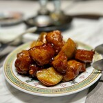 ON the TABLE CHINESE - 