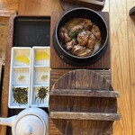 囲炉裏処 なべや - 釜飯(2人前)