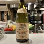 麹町ビストロ 階段の途中 - シャブリ