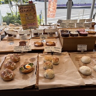 34 ベーカリー&カフェ_1