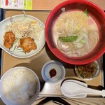 やよい軒 - 料理写真:コク旨ちゃんぽんとから揚げの定食1,100円
