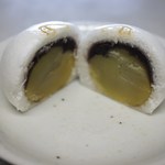 鶴屋吉信 - 栗まろ＝断面