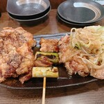 高山商店 - たれ＆油淋鶏のハーフ＆ハーフ