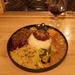 ゴロンドリーナ - 料理写真:カレー3種盛りプレート。
