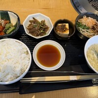 焼肉トラジ PARAM カレッタ汐留店 - 