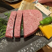 神戸牛焼肉 石田屋。Hanareの上 - 