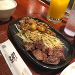 鉄板焼天神ホルモン アミュプラザ小倉店 - 丸腸&サガリ定食（¥当時で1980だっけな）