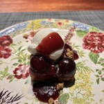 Saucer - モワールショコラ　温かいショコラ　パッションフルーツソース　練乳ミルクアイス　キャラメルバナナ