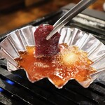 焼肉酒場蜂ヤ - レバしゃぶ