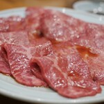 炭火焼肉ホルモンさわいし - シンシン、トモサンカク、カイノミ