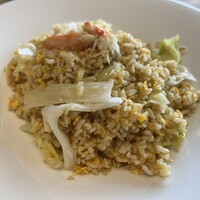 中国料理 花梨 - ズワイ蟹とレタスのチャーハン