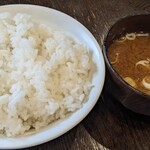 鶏串割烹 和 - ライスの盛りに驚嘆｡
この大盛150円は価値ある。