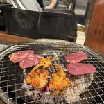 炭火焼肉オールスターズホルモンとんぼ - 