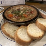 横須賀夜市 - 水蛸のアヒージョ